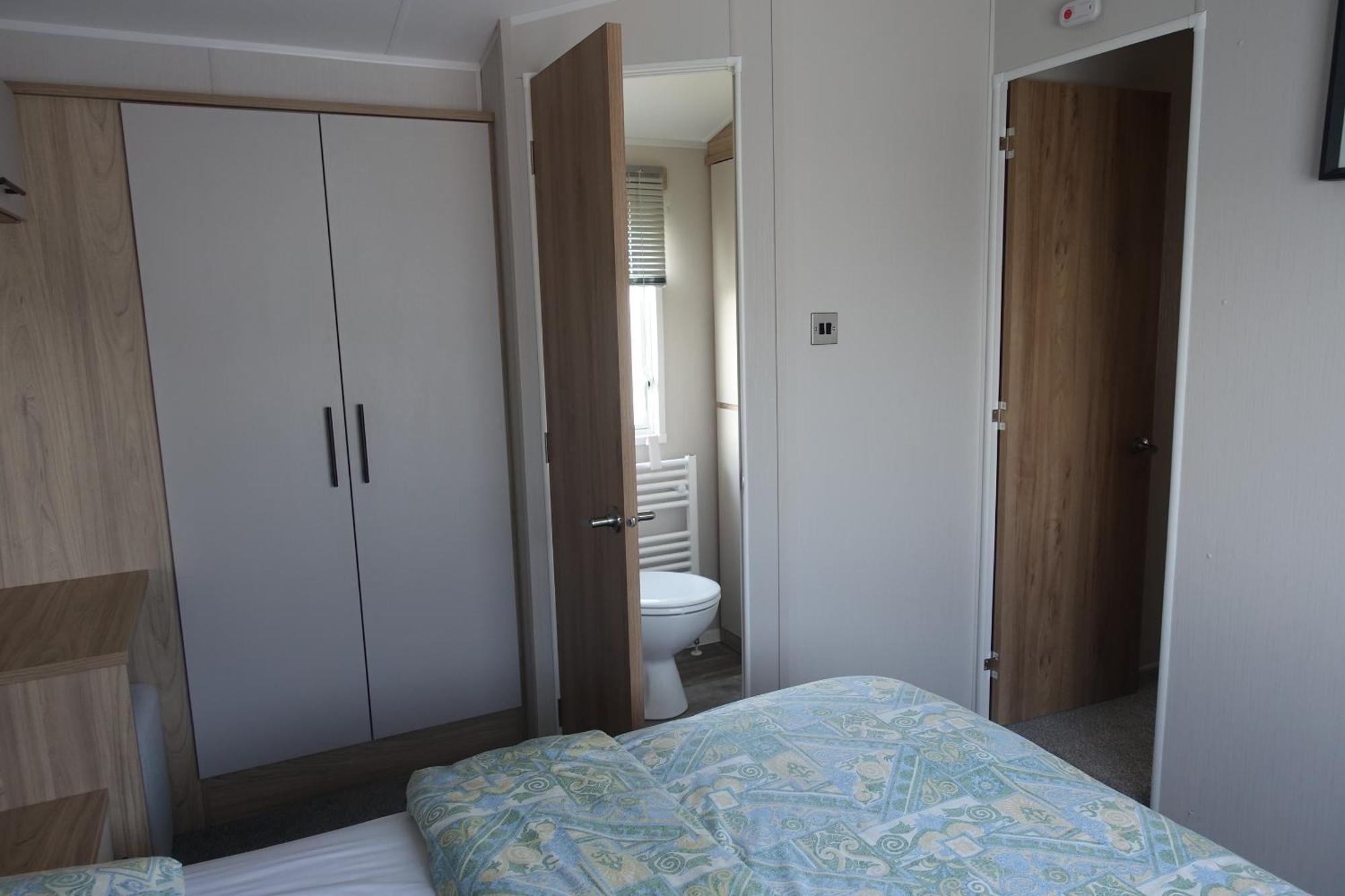 Red Lion Holiday Park Арброт Екстер'єр фото