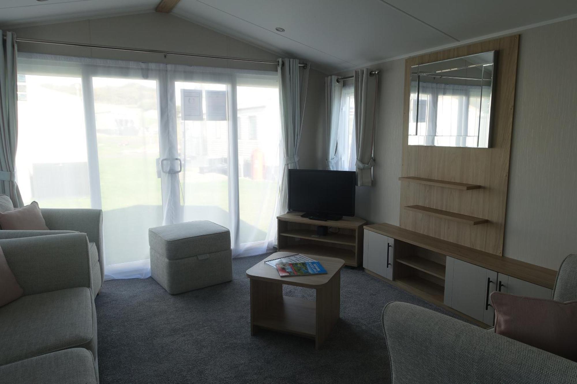 Red Lion Holiday Park Арброт Екстер'єр фото